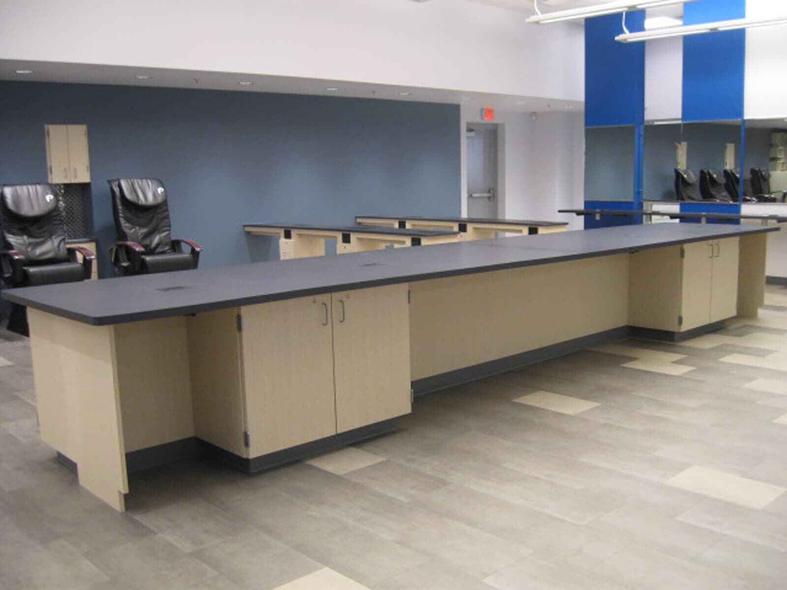 Veterans High School Cosmetology Lab, Mission CISD (photo 4 of 14)