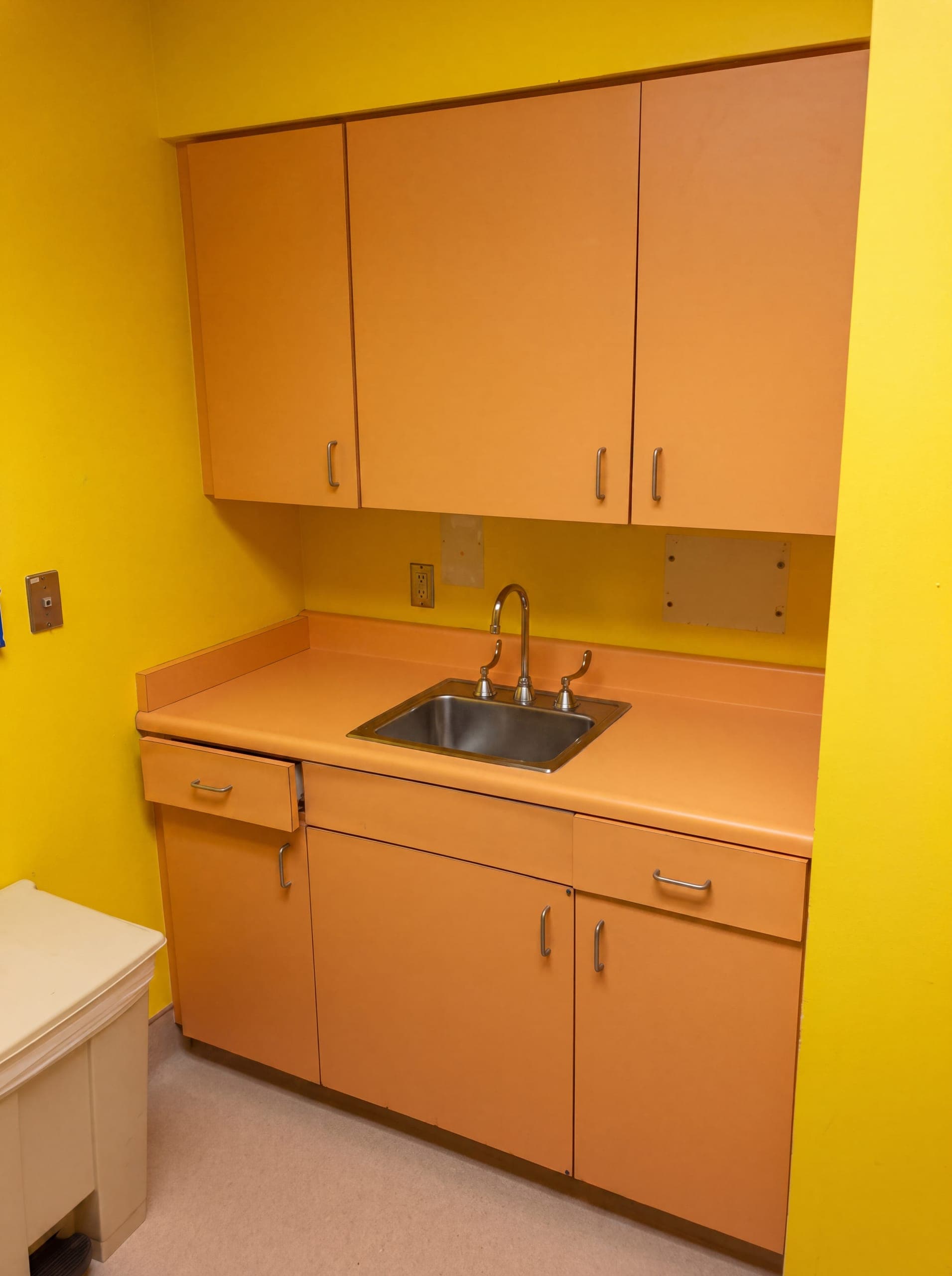 Third-Floor Renovations, Valley Regional Medical Center (photo 3 of 5)