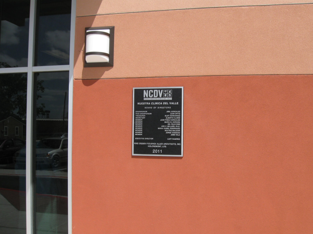 Exterior Plaque (1) Holchemont